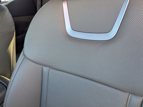 Certified 2025 Hyundai Santa Cruz Limited AWD/4WD image 16