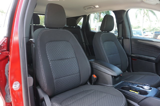 Certified 2023 Ford Escape Active FWD image 2