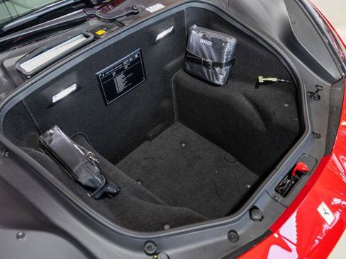 Used 2018 Ferrari 488 GTB RWD image 25