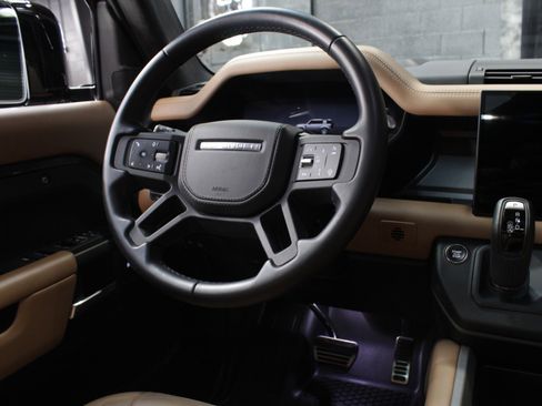 Used 2025 Land Rover Defender 110 V8 image 51