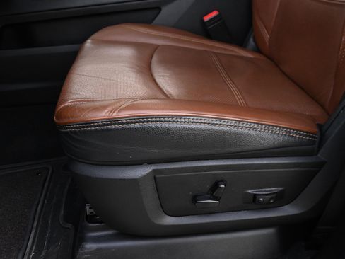 Used 2024 RAM 3500 Limited w/ Safety Group image 35