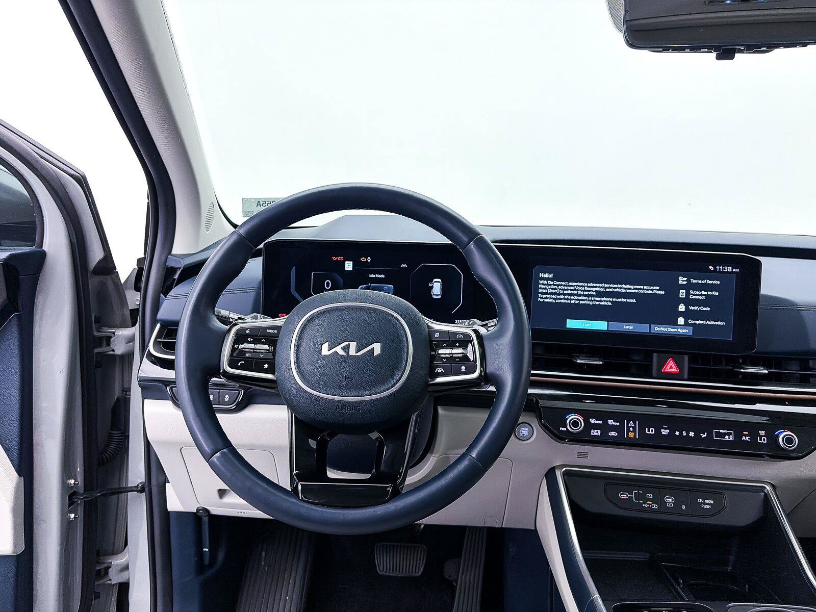 Used 2025 Kia Carnival SX Prestige FWD image 8