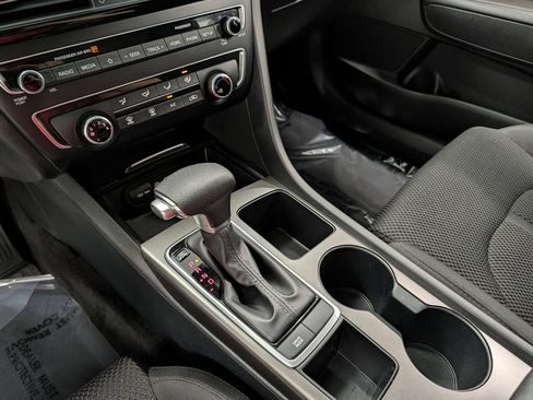 Used 2019 Kia Optima LX FWD image 16