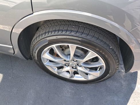 Used 2020 Buick Envision Essence w/ Experience Buick Package AWD/4WD image 9