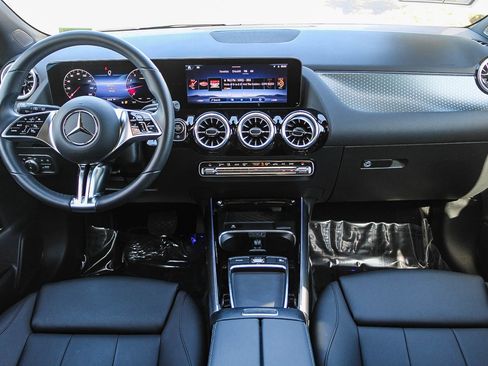 Certified 2025 Mercedes-Benz GLA 250 4MATIC image 12