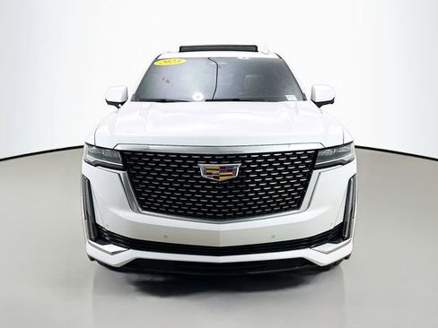 Used 2023 Cadillac Escalade ESV Premium Luxury image 2