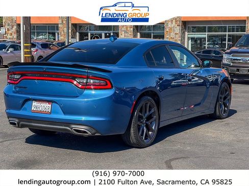 Used 2023 Dodge Charger SXT w/ Blacktop Package RWD image 4