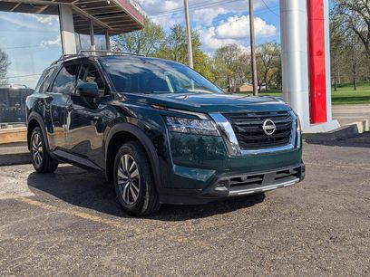 Used 2024 Nissan Pathfinder SL