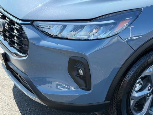 Used 2025 Ford Escape ST-Line Select image 9