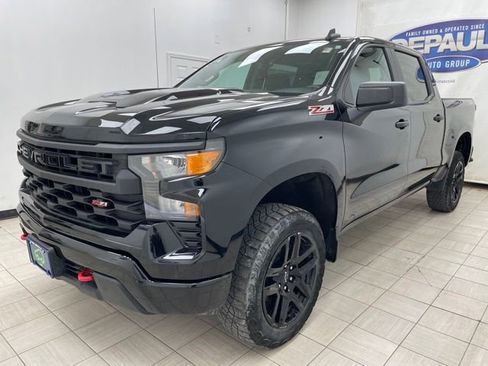 Used 2023 Chevrolet Silverado 1500 Custom Trail Boss AWD/4WD image 17
