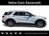 Used 2023 Ford Explorer Limited image 3