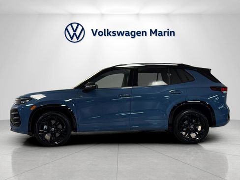 New 2026 Volkswagen Tiguan SE R-Line AWD/4WD image 2