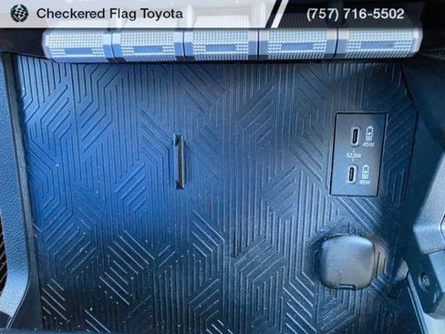 Used 2025 Toyota Tacoma TRD Sport AWD/4WD image 18