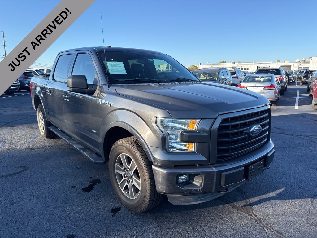 Used 2015 Ford F150 XLT w/ Equipment Group 302A Luxury AWD/4WD image 3