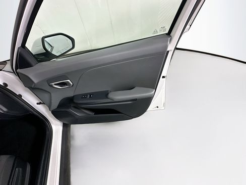 Used 2025 Kia K4 LXS image 30