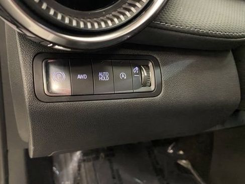 New 2026 Chevrolet Equinox LT w/ Convenience Package II AWD/4WD image 35