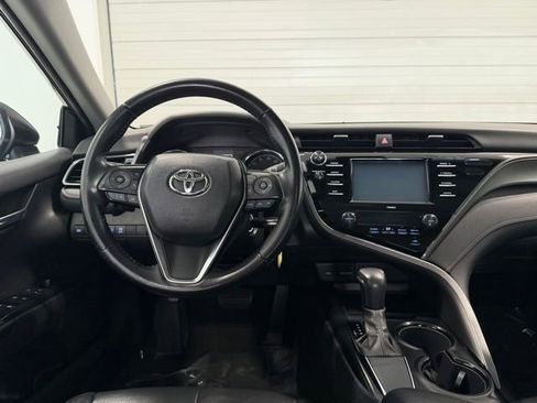 Used 2020 Toyota Camry SE FWD image 26