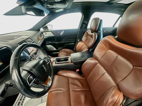 Used 2017 Lincoln Continental Reserve w/ Luxury Package AWD/4WD image 20
