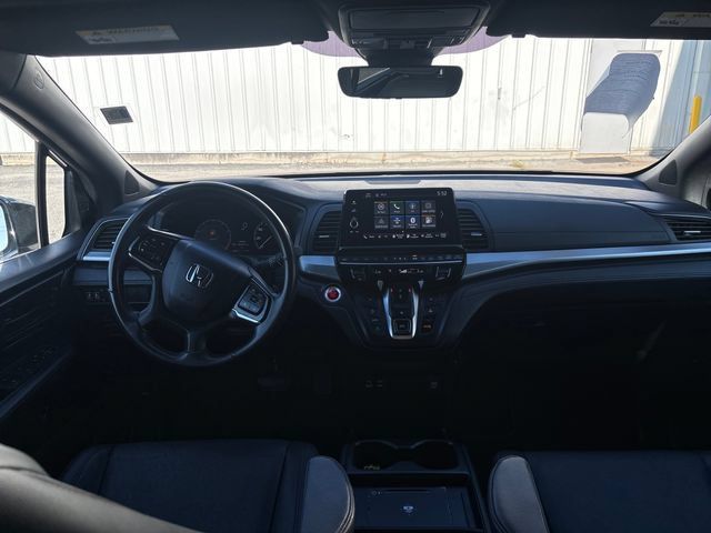 Used 2025 Honda Odyssey Sport-L image 12
