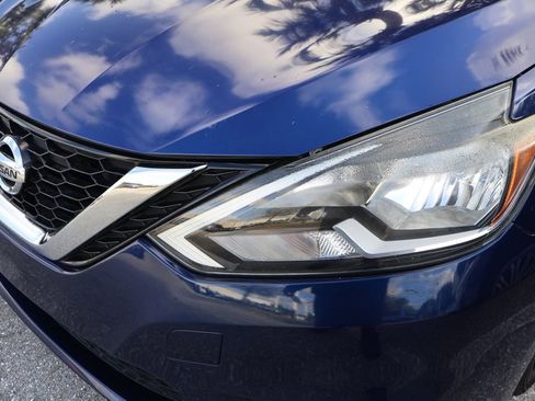 Used 2017 Nissan Sentra S image 3