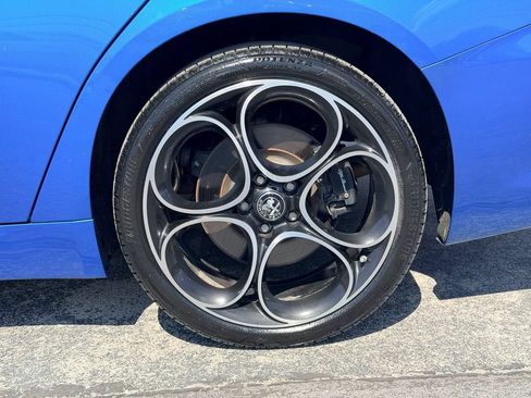Used 2018 Alfa Romeo Giulia AWD image 29
