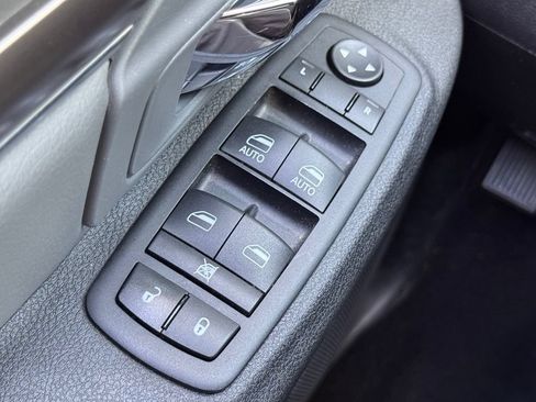 Used 2024 RAM 1500 Classic SLT AWD/4WD image 22