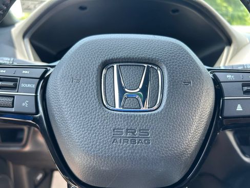 Used 2024 Honda HR-V Sport image 25