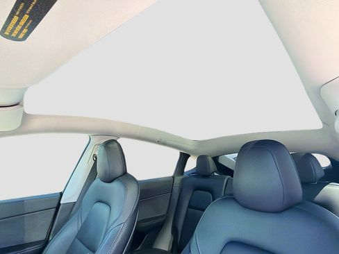 Used 2021 Tesla Model Y Performance image 27