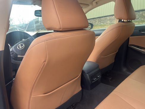 Used 2016 Lexus IS 200t image 14