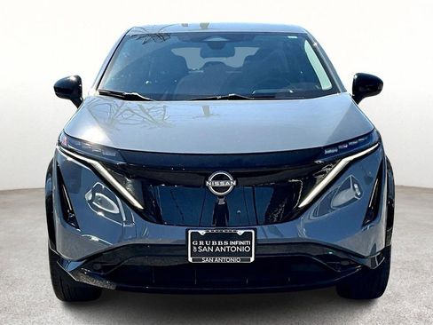 Used 2023 Nissan Ariya AWD image 5