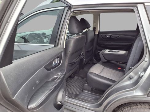 Used 2017 Nissan Rogue SV FWD image 27