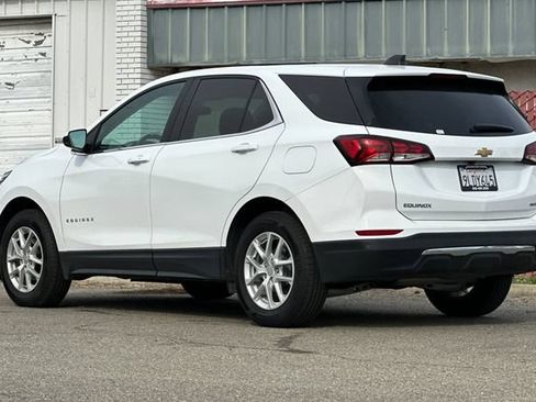 Used 2024 Chevrolet Equinox LT AWD/4WD image 6
