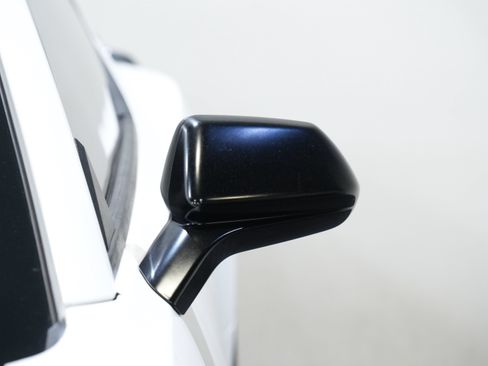 Used 2019 Chevrolet Camaro SS RWD image 11