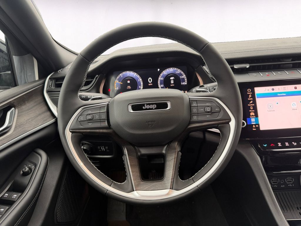 New 2026 Jeep Grand Cherokee Altitude AWD/4WD image 12