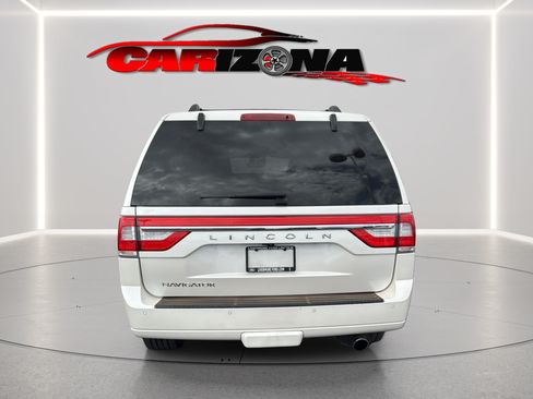 Used 2017 Lincoln Navigator Reserve AWD/4WD image 7