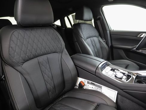 New 2026 BMW X6 M60i image 31