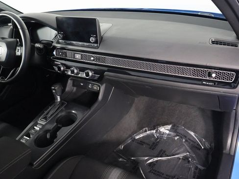 Used 2023 Honda Civic Sport image 9