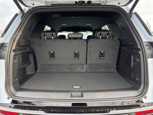 New 2026 Chevrolet Traverse RS image 41