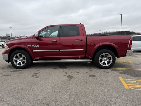 Used 2015 RAM 1500 Laramie w/ Convenience Group image 8