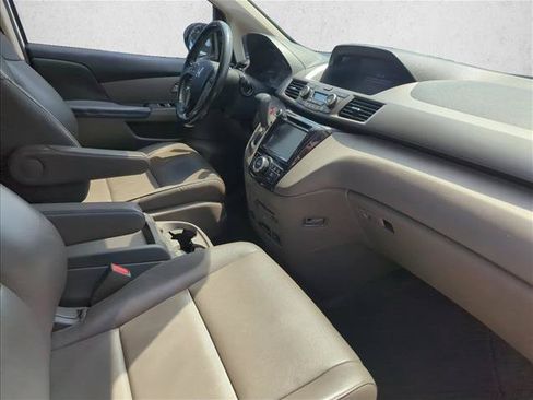 Used 2016 Honda Odyssey Touring Elite image 19