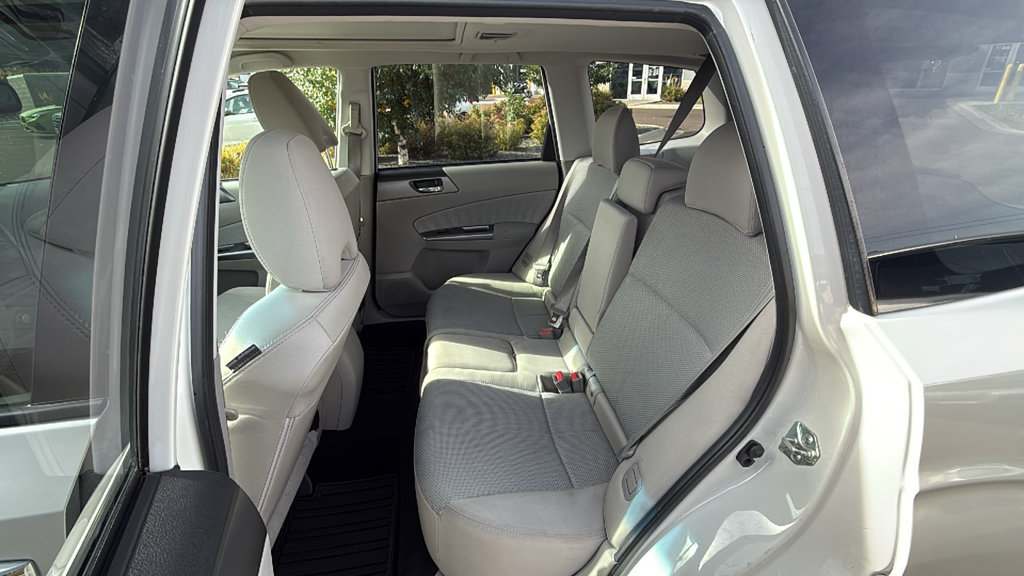 Used 2013 Subaru Forester 2.5X Premium AWD/4WD image 14