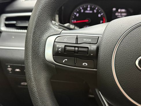 Used 2021 Kia K5 LX FWD image 26
