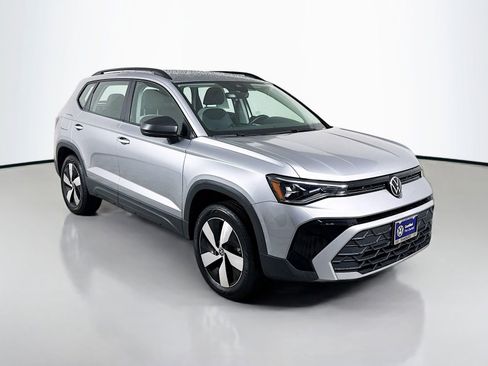 Certified 2025 Volkswagen Taos S image 7