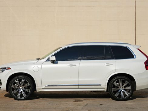 Used 2024 Volvo XC90 T8 Plus w/ Protection Package Premier AWD/4WD image 52