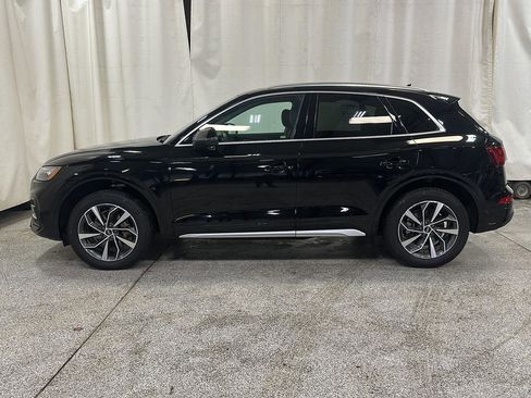 Used 2021 Audi Q5 Premium w/ Convenience Package AWD/4WD image 2