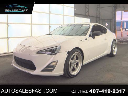 Used 2015 Scion FR-S 2DR COUPE image 1