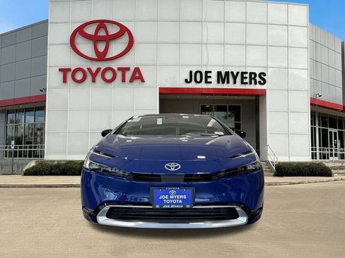 New 2026 Toyota Prius Plug-In Hybrid FWD image 8