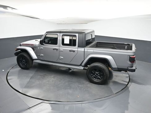 Used 2020 Jeep Gladiator Overland image 37