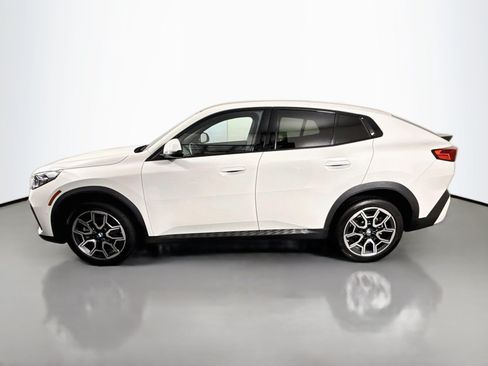 Used 2026 BMW X2 xDrive28i AWD/4WD image 6