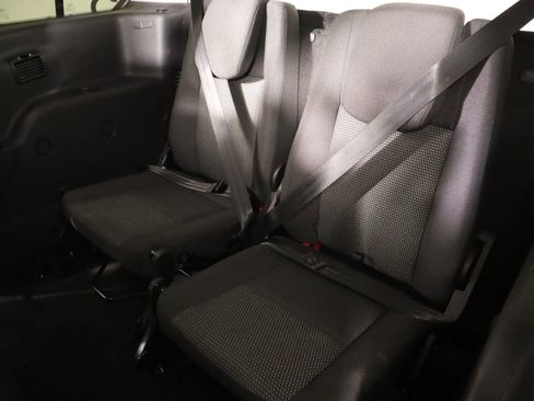 Used 2017 Ford Transit Connect XL image 12